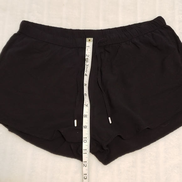 BOGO Free🦋 H&M Divided Lightweight Drawstring Shorts - Picture 7 of 8